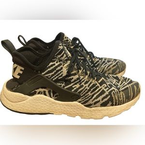 Nike Air Huarache Run Ultra black/white womens 6.5